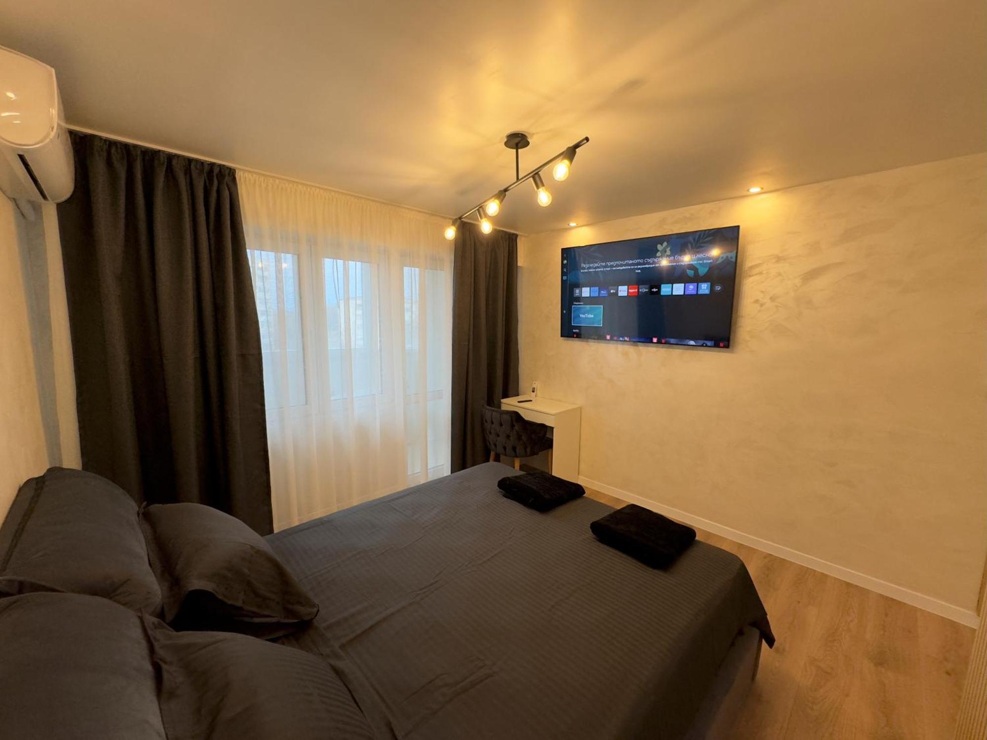 Seaview Lazur Apartment Бургас Екстериор снимка