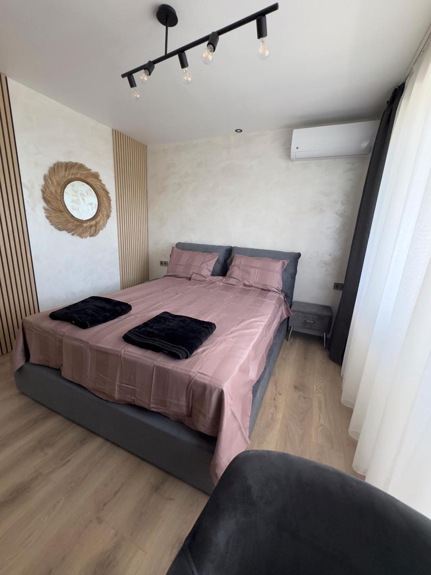 Seaview Lazur Apartment Бургас Екстериор снимка
